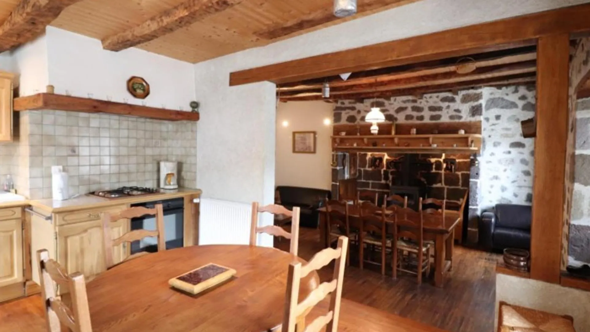 Maison De Caractere A Thiezac, 10 Pers, 5 Ch, Terrasse, Jardin, Ski A Proximite - Fr-1-742-385 Frankrijk