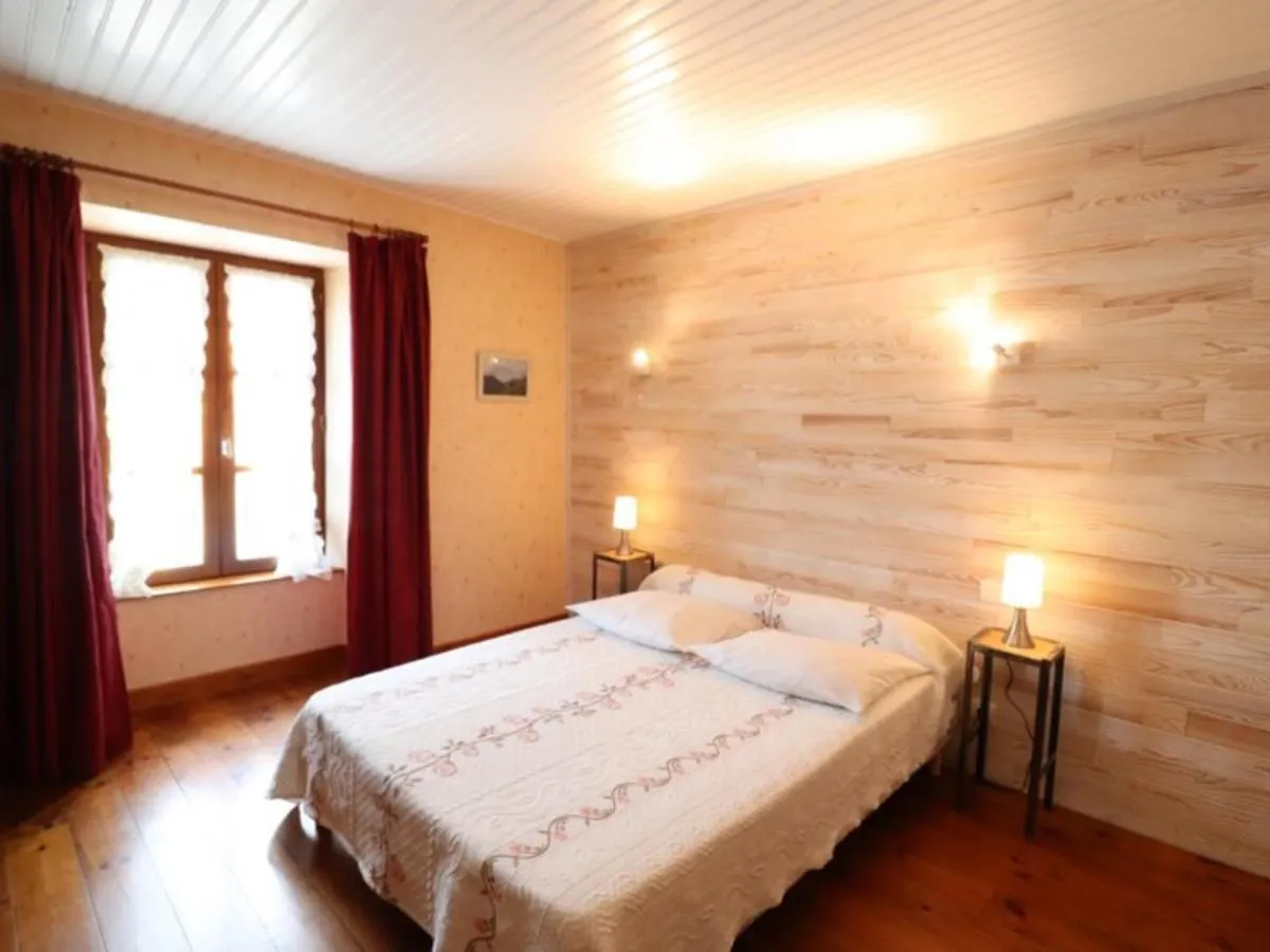 Maison De Caractere A Thiezac, 10 Pers, 5 Ch, Terrasse, Jardin, Ski A Proximite - Fr-1-742-385 France