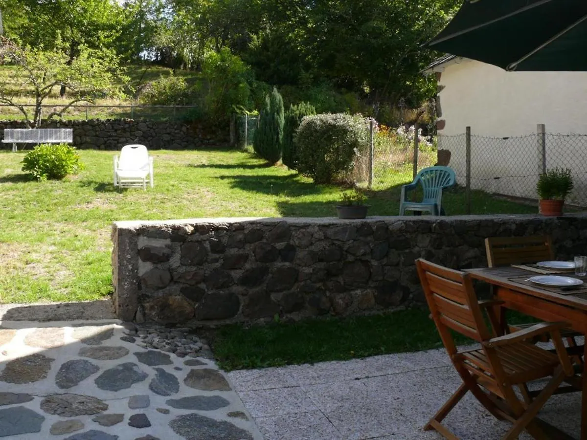 Maison De Caractere A Thiezac, 10 Pers, 5 Ch, Terrasse, Jardin, Ski A Proximite - Fr-1-742-385 0*, Thiezac